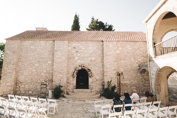 summer-wedding-cyprus-minthis-hills-18