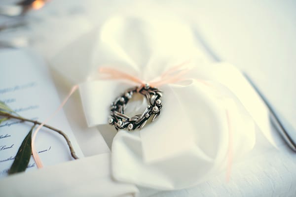 ιδεες-διακοσμησης-τραπεζιου-γαμου