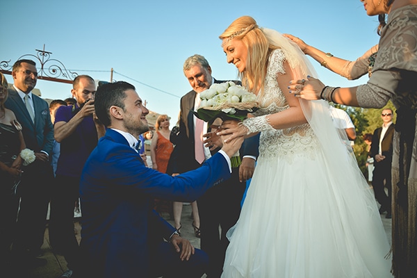 νυφικο-φορεμα-Victoria-Kyriakides