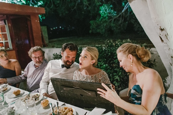 νυφικο-ζευγαρι-δεξιωση