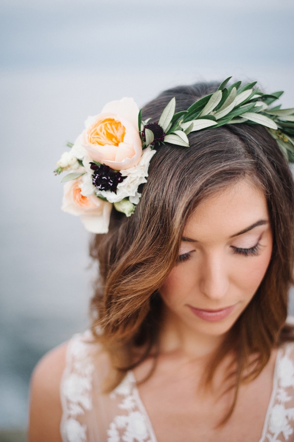 νυφικο-χτενισμα-με-στεφανι (2)