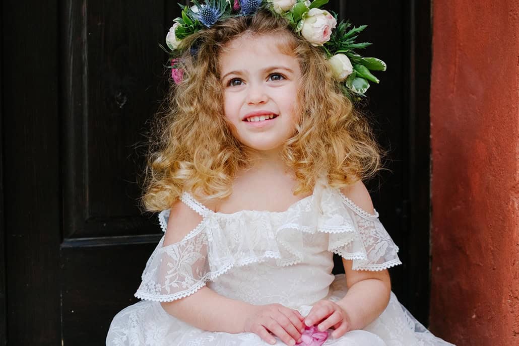 Μοντέρνα φορέματα για παρανυφάκια online