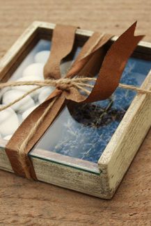 Ιδιαιτέρη ρουστίκ μπομπονιέρα Ιδιαιτέρη ρουστίκ μπομπονιέρα