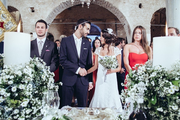 Στολισμος λαμπαδας με λουλουδια του αγρου