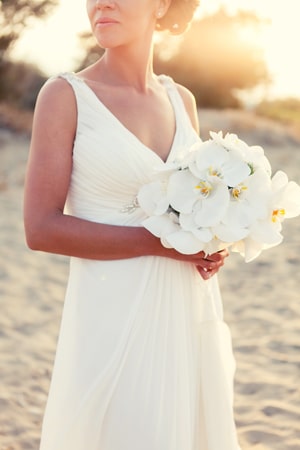 Νυφική ανθοδέσμη για γάμο στην παραλία