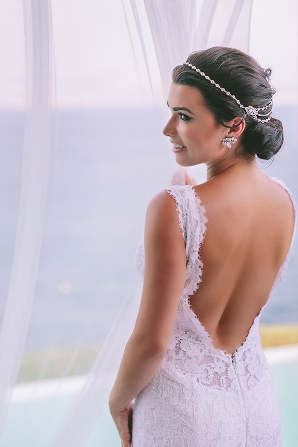 Νυφικο χτενισμα με αξεσουαρ