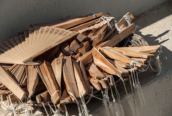 Βενταλιες για τους καλεσμενους