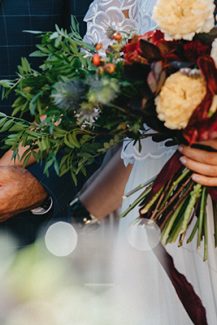 Νυφική ανθοδέσμη burgundy