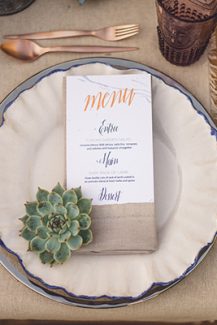 Διακοσμηση γαμου σε earthy tones με παχυφυτα Διακοσμηση γαμου σε earthy tones με παχυφυτα