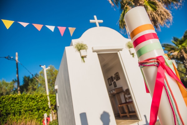 Εκκλησακι γαμου σε κτημα