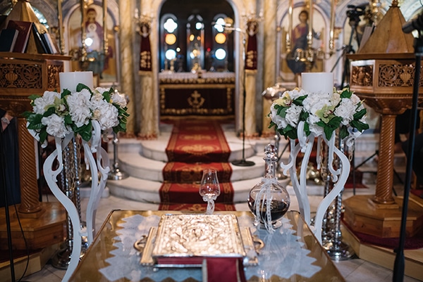 Elegant διακοσμηση εκκλησιας