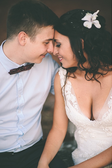 Λουλουδι για τα μαλλια της νυφης