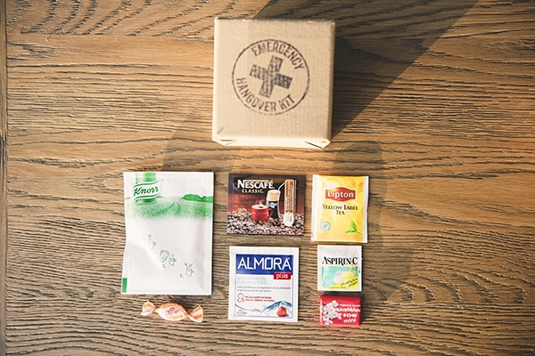 Hangover kit για γαμο