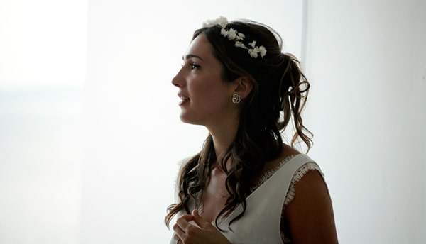 Νυφικο χτενισμα για ρομαντικες νυφες