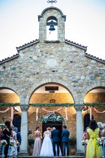 Μοντερνος στολισμος εκκλησιας