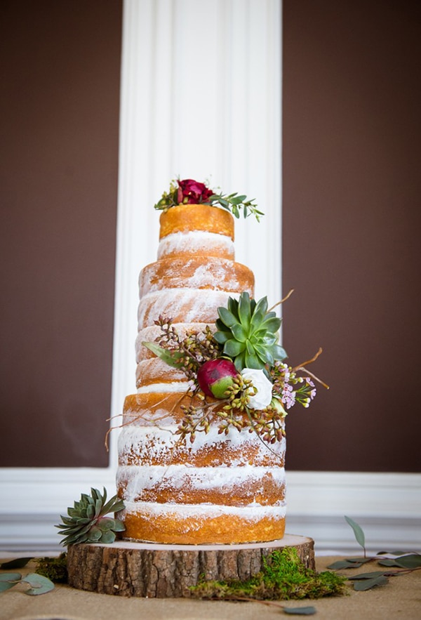 Naked, rustic τουρτα γαμου
