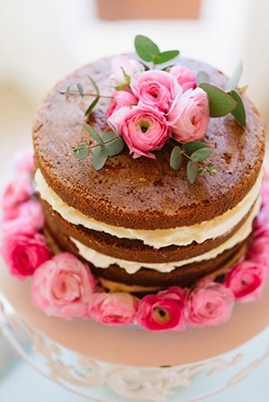 Στολισμος τουρτας γαμου Στολισμος τουρτας γαμου