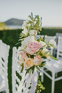 Ρομαντικος στολισμος εκκλησιας