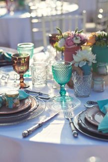 Ρομαντικος στολισμος τραπεζιου δεξιωσης