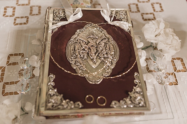 Ρομαντικα στεφανα γαμου