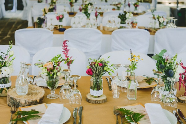 Ρουστικ στολισμος δεξιωσης γαμου