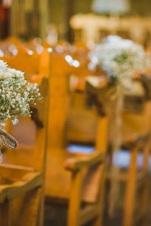 Στολισμος εκκλησιας με μπουκετα