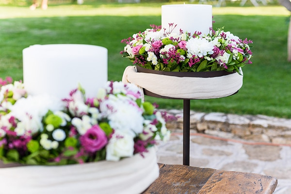 Στολισμος γαμου με αγριολουλουδα