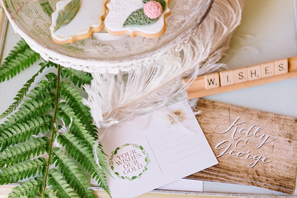 Λεπτομερειες διακοσμησης με γραμματα Scrabble