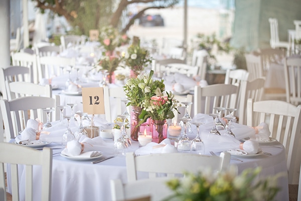 Στολισμος τραπεζιου δεξιωσης