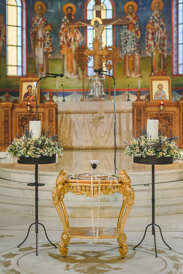 Στολισμος εκκλησιας Στολισμος εκκλησιας