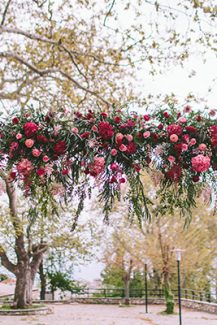 Στολισμος με λουλουδια σε εντονα χρωματα