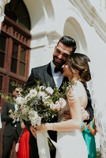 Πλούσια ανθοδέσμη Πλούσια ανθοδέσμη