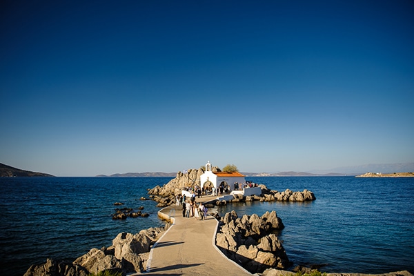 Εκκλησια για γαμο στην Χιο