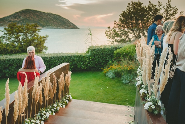 Earthy chic στολισμος γαμου