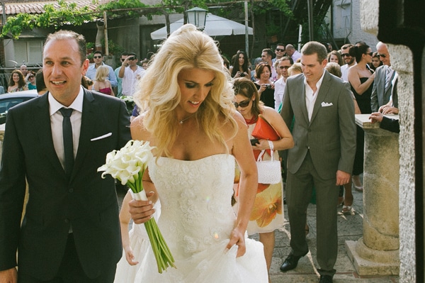 Elegant νυφική ανθοδέσμη με κάλλες