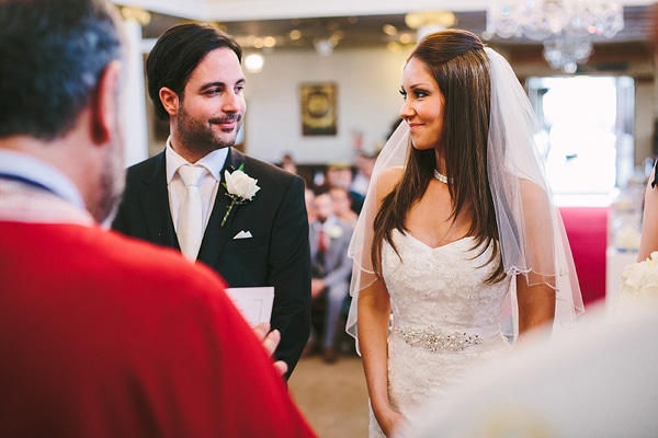 Χτενισμα νυφης με μακρια ισια μαλλια