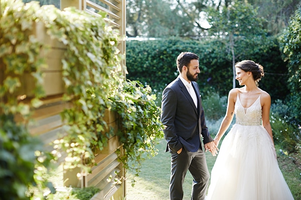 Colorful summer wedding in Athens
