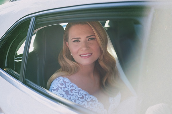 Wavy χτένισμα στη μια πλευρά