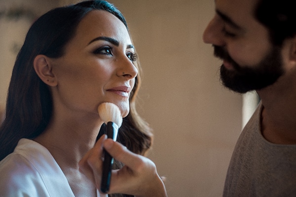 Ομορφο νυφικο μακιγιαζ για μελαχροινες νυφες