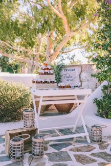 Μπομπονιέρα βαζάκι με μέλι Μπομπονιέρα βαζάκι με μέλι