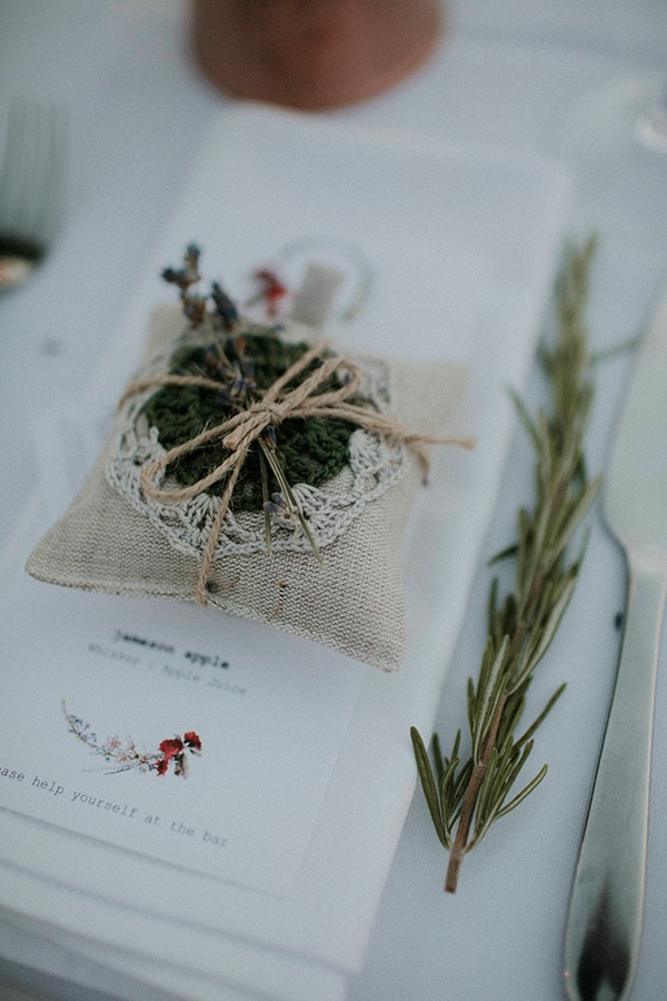 Χειροποίητα κεντητά αρωματικά μαξιλαράκια λεβάντας