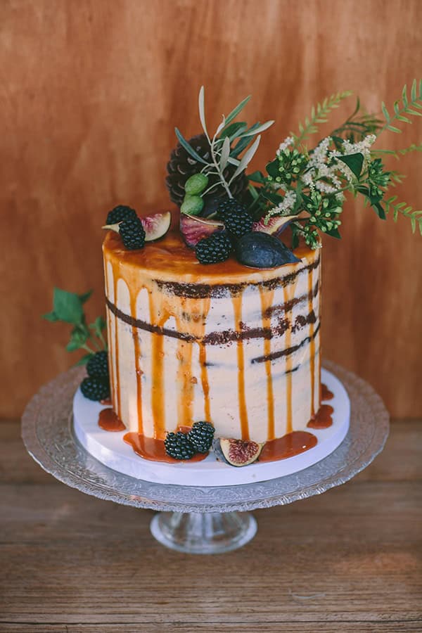 Τουρτα γαμου με συκα και βατομουρα