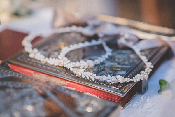 Ιδιαιτερα στεφανα γαμου