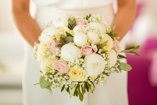 Ωραιες νυφικες ανθοδεσμες με παιωνιες