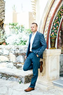 Κοστουμι γαμπρου σε μπλε χρωμα Κοστουμι γαμπρου σε μπλε χρωμα