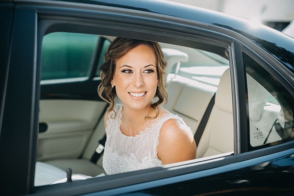 Ανάλαφρο νυφικό χτένισμα