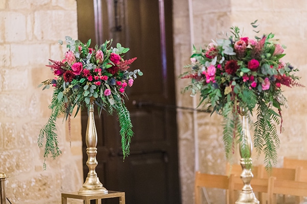 Elegant στολισμος εκκλησιας