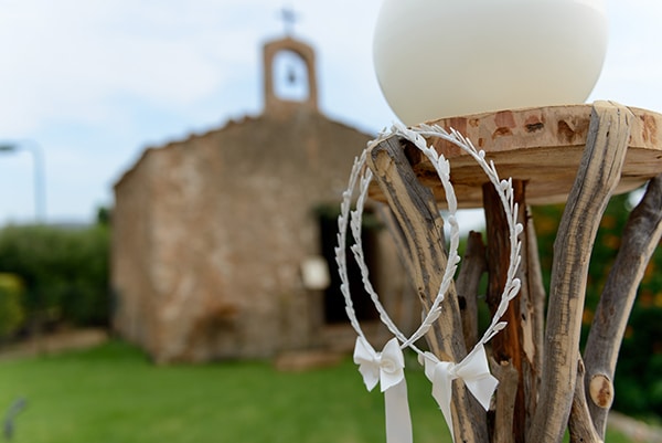 Στεφανα γαμου με πορσελανινες λεπτομερειες Στεφανα γαμου με πορσελανινες λεπτομερειες