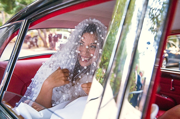 Νυφικο πεπλο με 3D λεπτομερειες