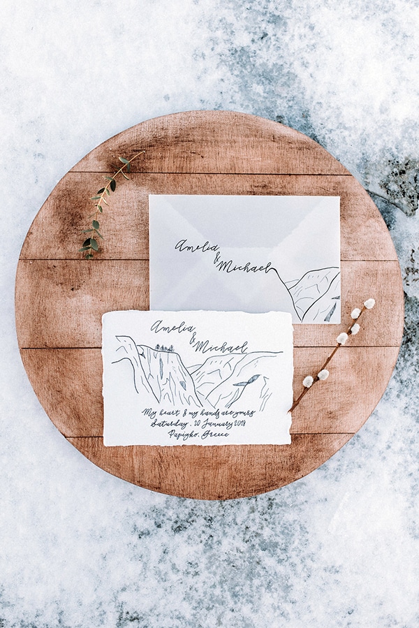 Λευκο προσκλητηριο γαμου Λευκο προσκλητηριο γαμου